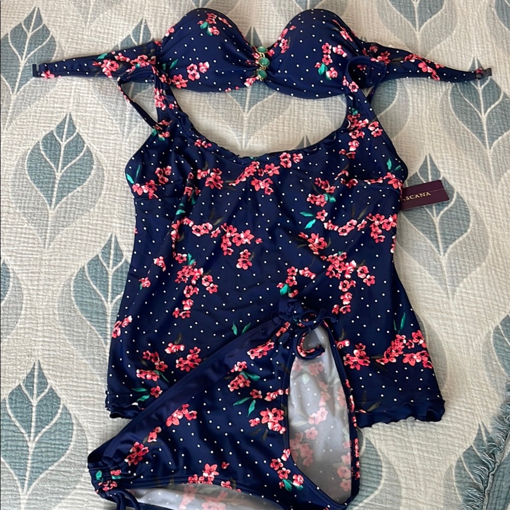Floral Navy Women's Swim Set, bottom size 4 top 32B